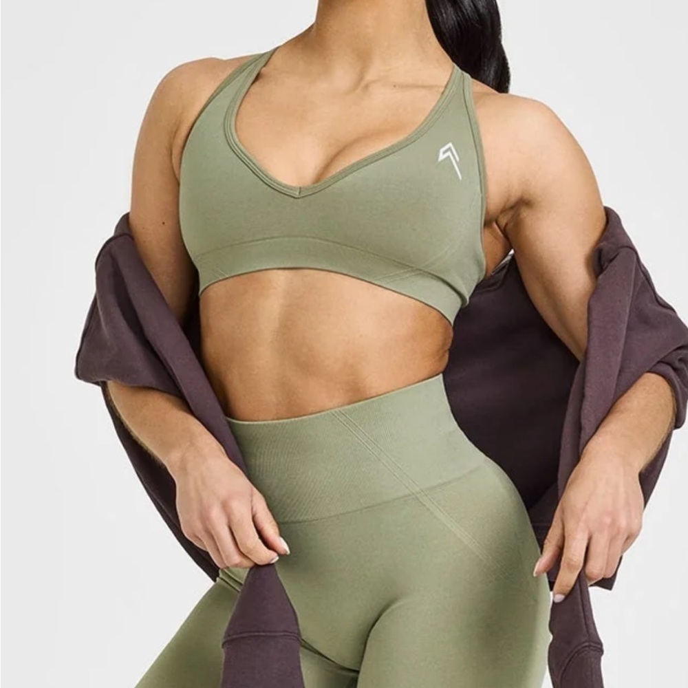Oner Active Sage Green High-Waisted Leggings + Sports bra SET